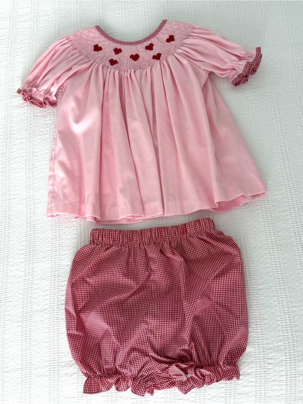 Pink Heart Smocked Girls' Matching Set - Top & Bloomers